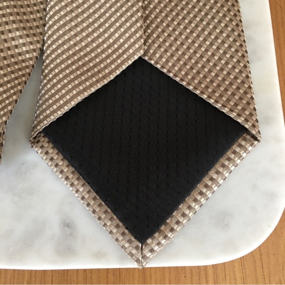 ⚡️ Geoffrey Beene Pure Silk Tie Micro Jacquard-Woven Pattern Gold Cream Detail - Picture 5 of 6